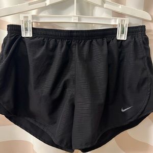 Nike dri-fit shorts-size L